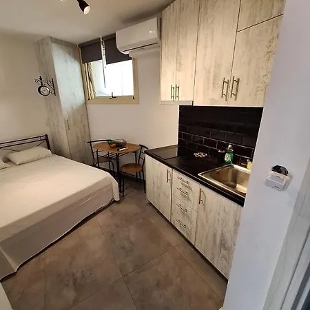 Einav Appartement Nikiana