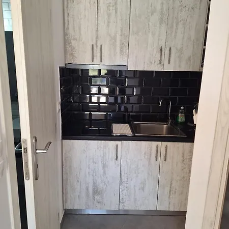 Einav Appartement Nikiana